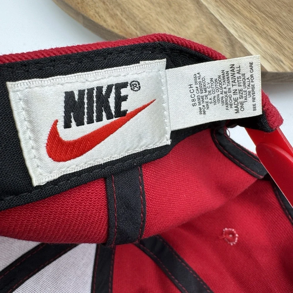 Vintage EUC Nike Hat Cap Snap Back Red Swoosh Logo Adjustable 90's 100% Cotton